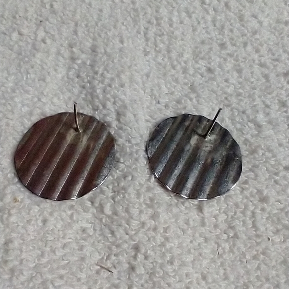 Red white blue patriotic round post earrings no backs - Picture 2 of 3